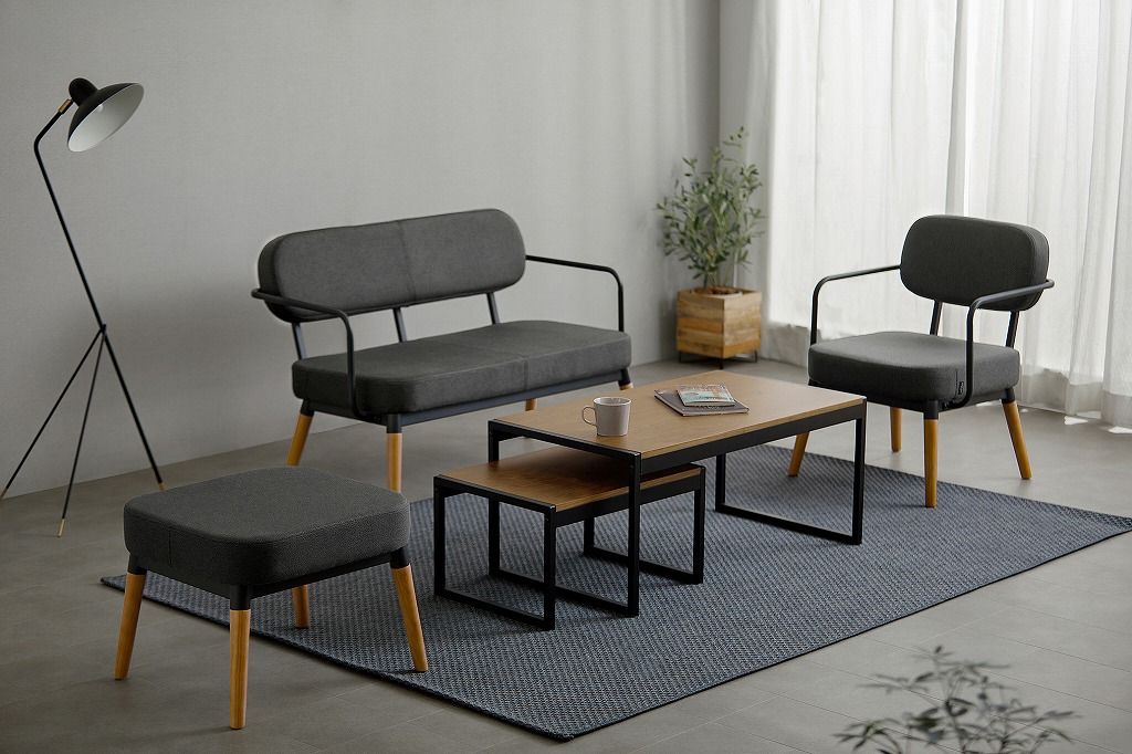 スチールフレームソファ