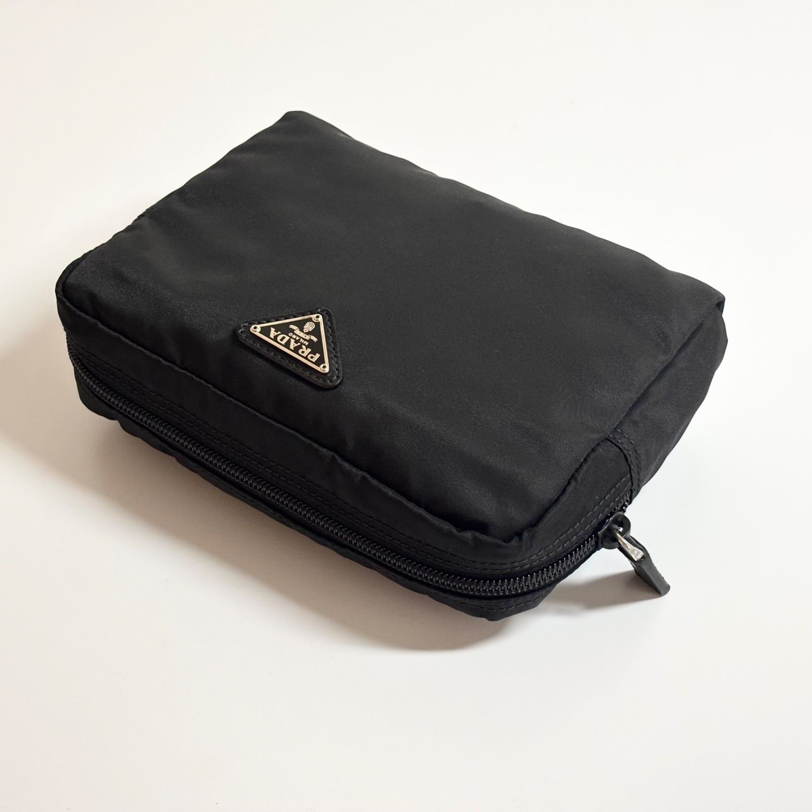 美品★PRADA プラダ ブラックナイロンポーチ コスメポーチ★896 美品☆PRADA プラダ ブラックナイロンポーチ コスメポーチ☆896