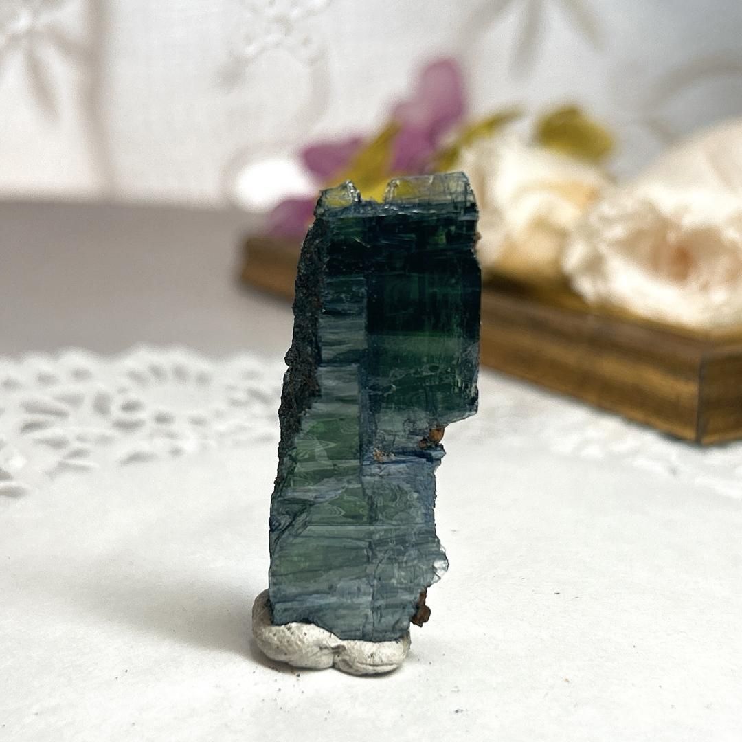 E7100】藍鉄鉱 Vivianite ビビアナイト ヴィヴィアナイト 天然石 原石
