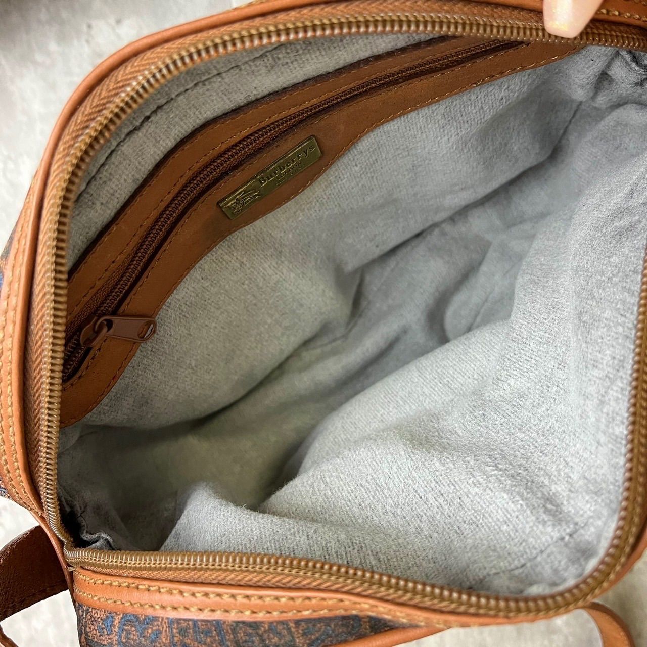 ✨良品✨BURBERRY バーバリー ショルダーバッグ トートバッグ ゴールド 