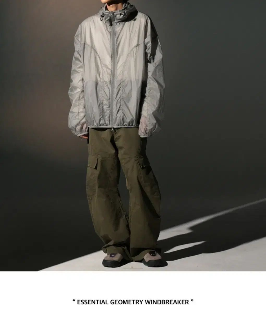 【雷市場（ポンジャン）商品韓国直送】 ESSENTIAL GEOMETRY WINDBREAKER GREY