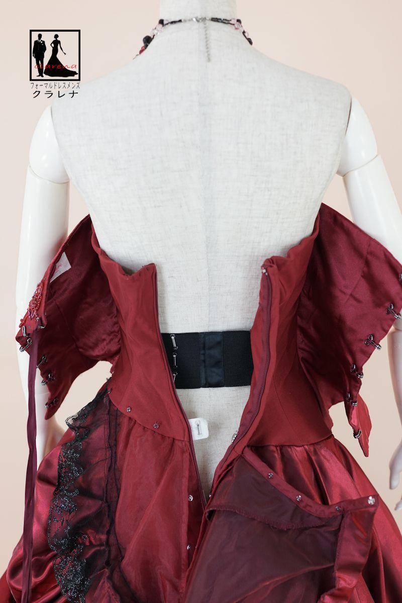 クラレナ エンジ色