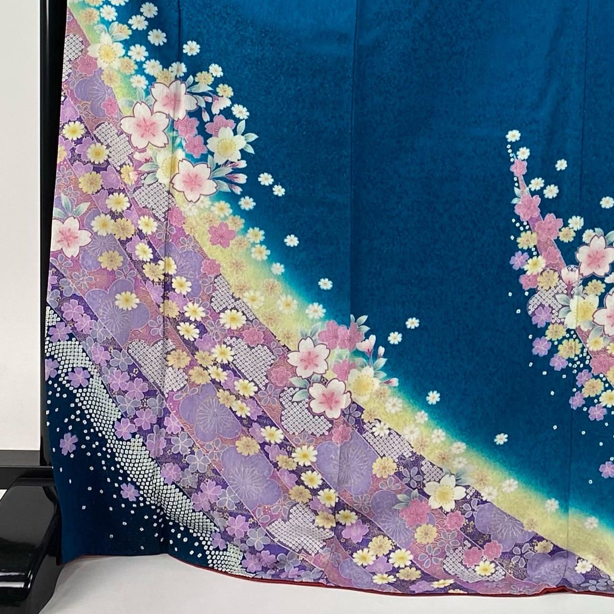 驚きの値段での商品をすべて 梅 桜 袷 L 裄丈68cm 身丈175cm 振袖 金通し 正絹 青緑 金彩 着物・浴衣