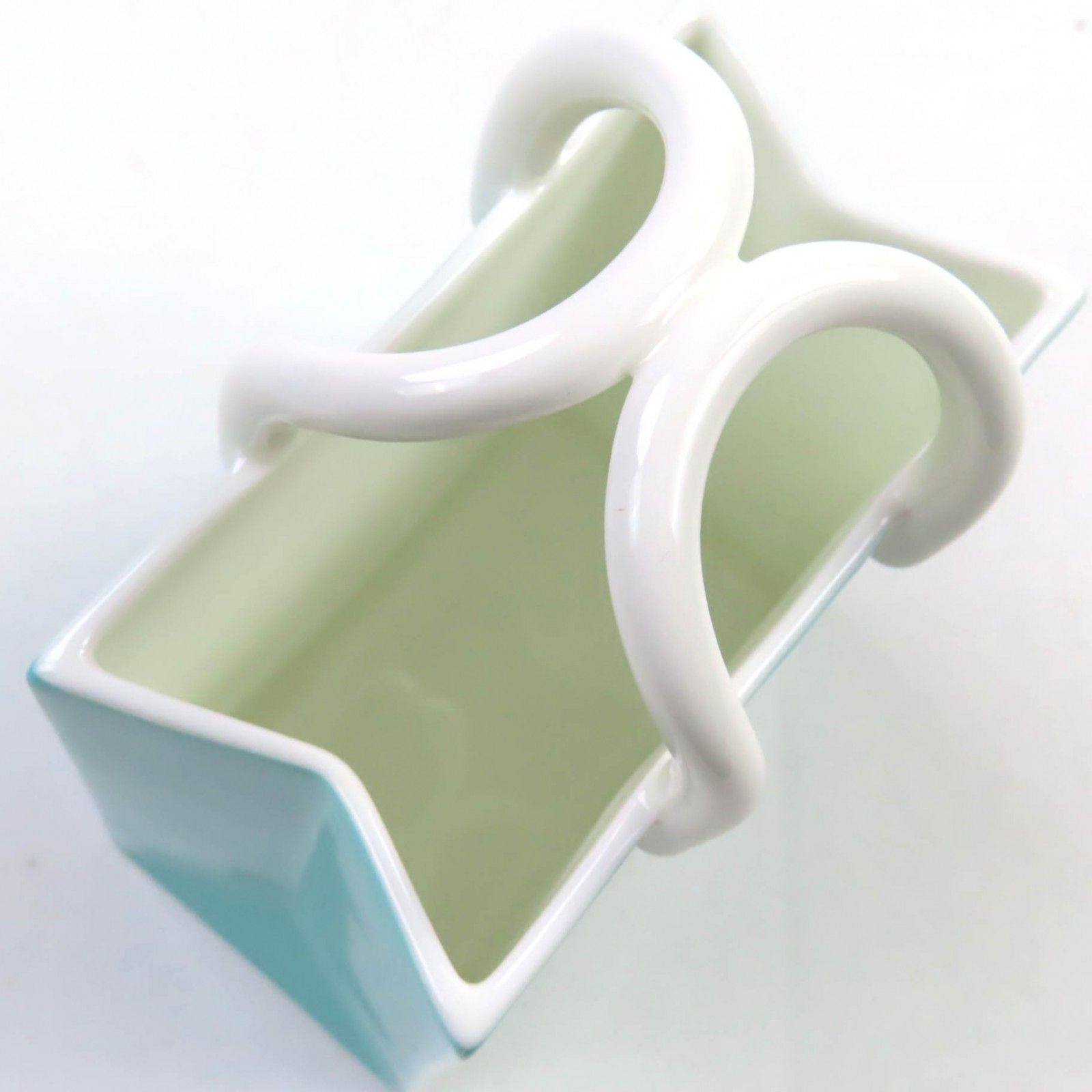 【新品未使用】ティファニー ショッピングバッグ型 陶器 オーナメント 未使用品☆TIFFANY&Co. ティファニー ロゴ入り ショッピング