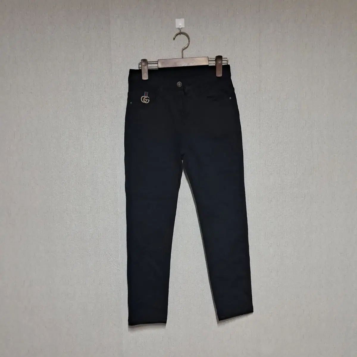 GUCCI グッチ 黒 ロゴ パンツ S