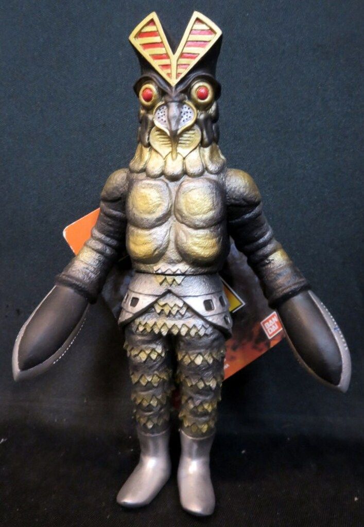 昭和レトロ　ザ・怪獣シリーズ　バルタン星人　バンダイ Amazon.co.jp: ウルトラ怪獣 バルタン星人 : おもちゃ
