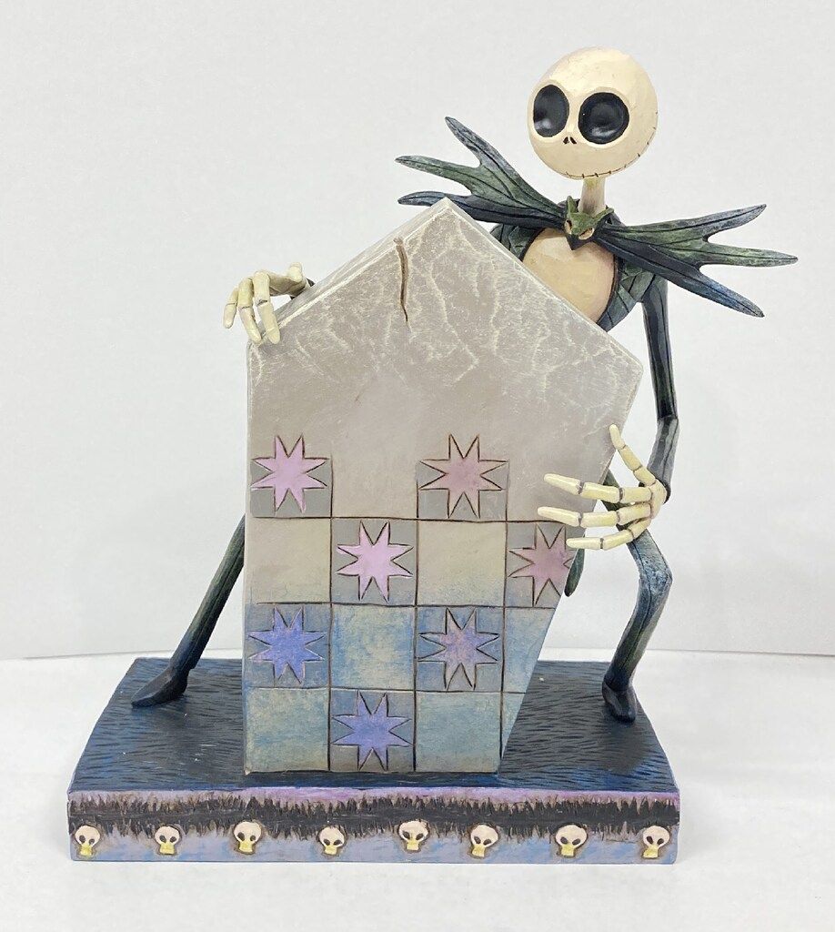 enesco DISNEY TRADITIONS ジャックスケリントン 墓石 |ナイトメアビフォアクリスマス 完成品