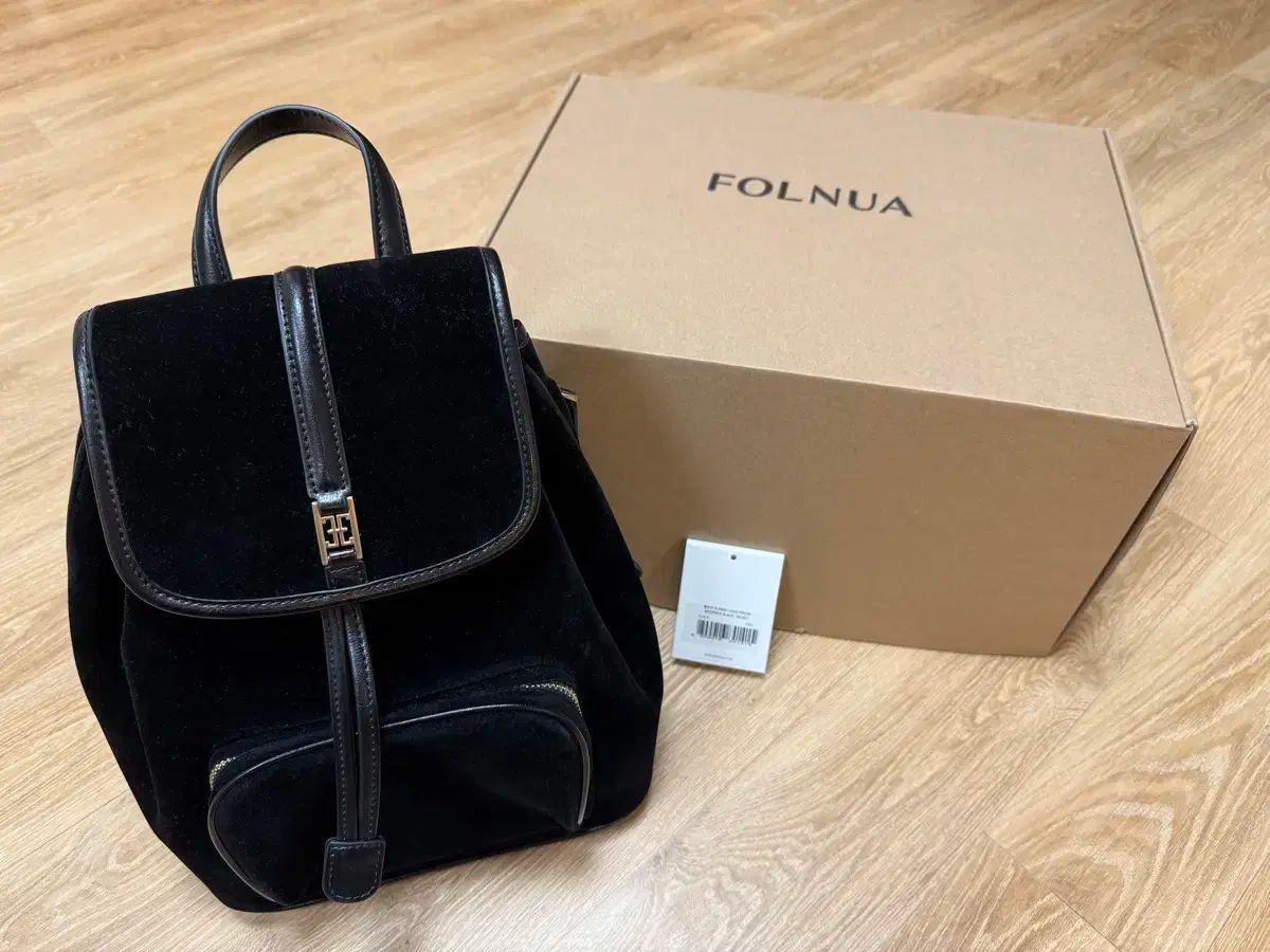 ほぼ FOLNUA フォルニュア ベルベット リュック リュックサック