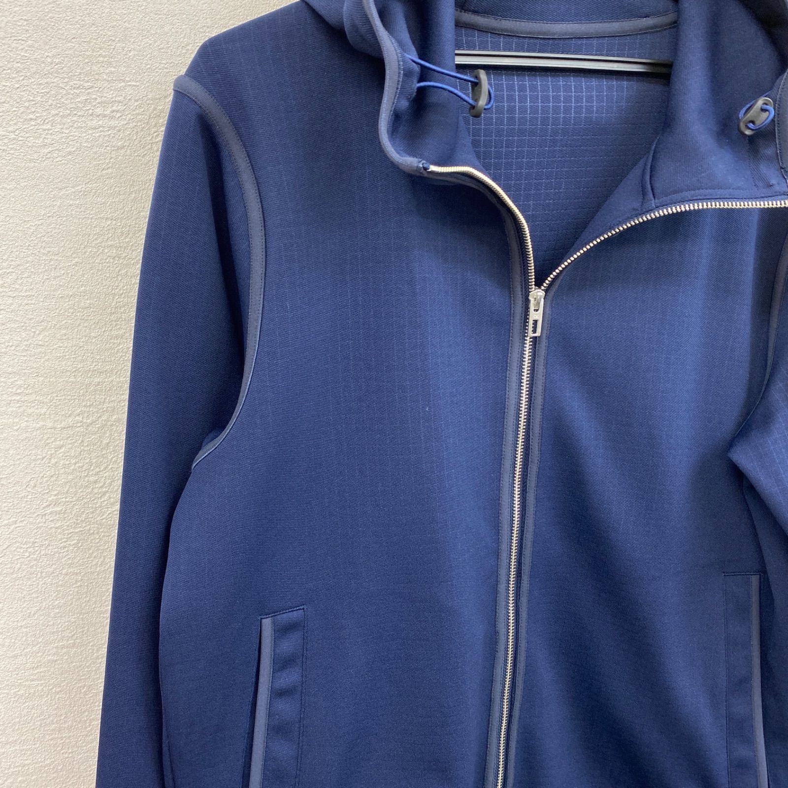 ✨美品✨ CALVIN KLEIN カルバンクライン ジップアップパーカー ✨美品✨ CALVIN KLEIN カルバンクライン ジップアップパーカー