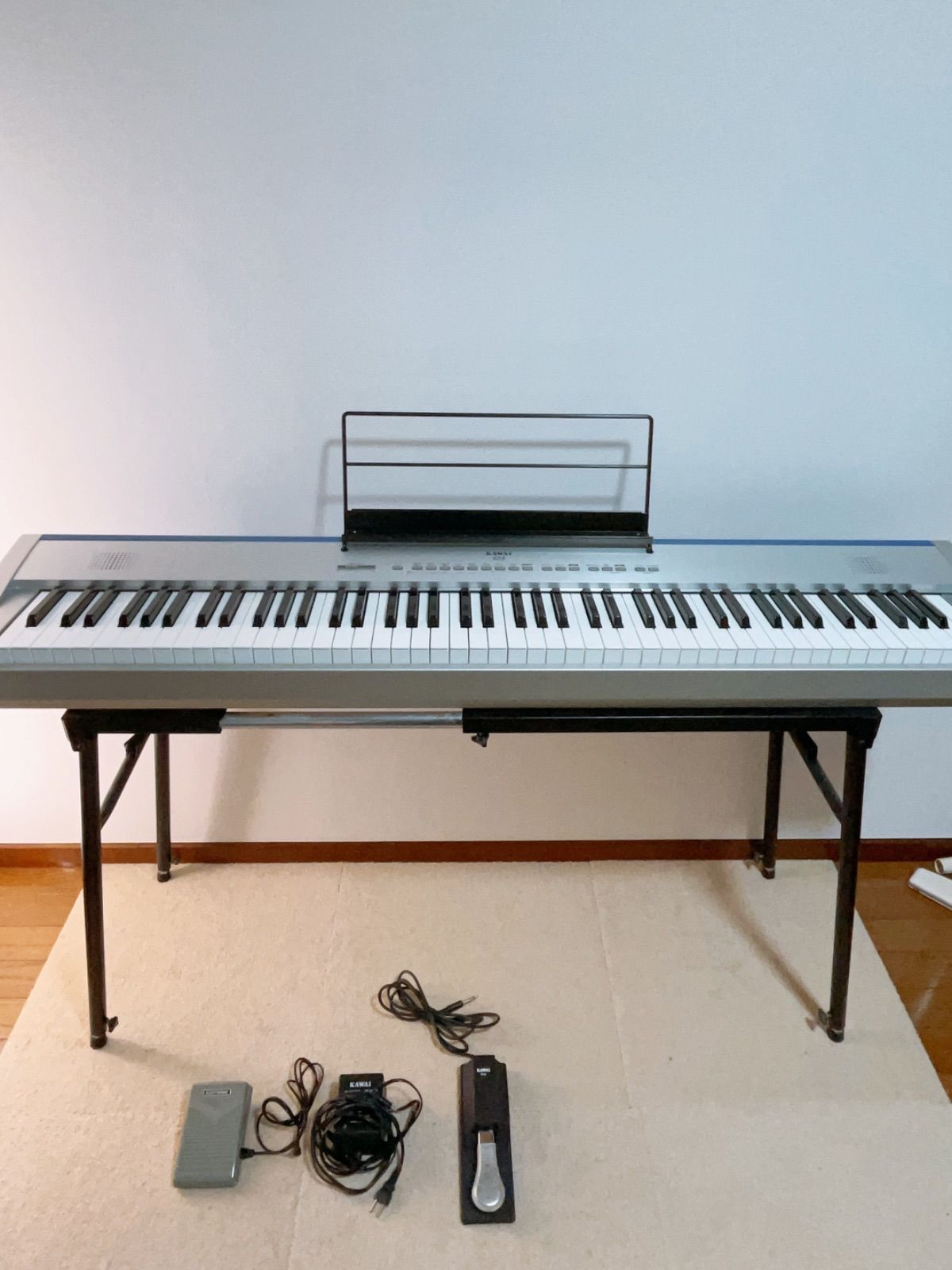美品KAWAI es-1 88鍵 シルバー電子ピアノ ☆KAWAI カワイ es1 電子ピアノ 88鍵盤 2001年製 ☆中古☆