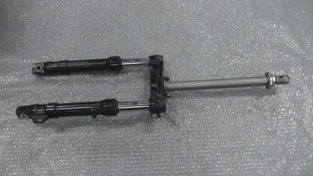 ジョグ FI AY01 の フロントフォークセット 1760491445