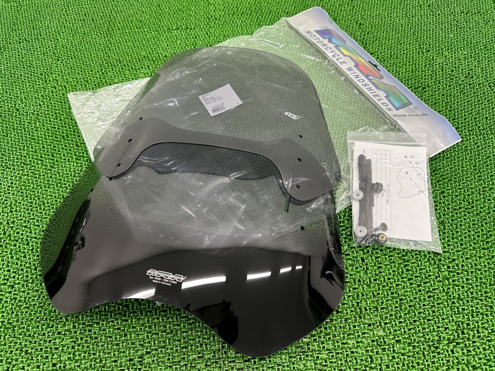 MRA製W800 スクリーン MV-NS 社外 中古  ヴァリオネイキッド スモーク 未使用品 Sy MRA製W800 スクリーン MV-NS 在庫有 即納 社外 新品 バイク 部品 BMW