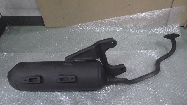 ダンク AF74-1005xxx の マフラー 純正 1757472486