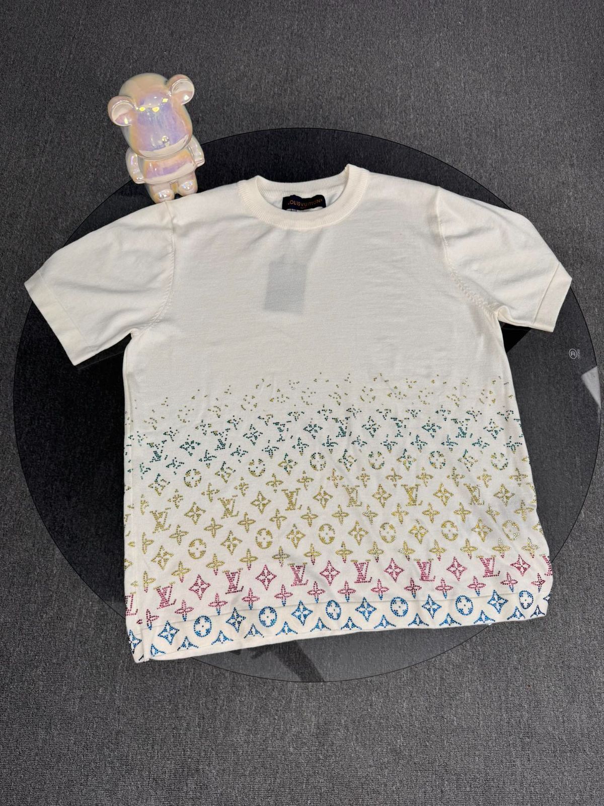 今日 Louis Vuitton 2025 ストーンニット シャツ