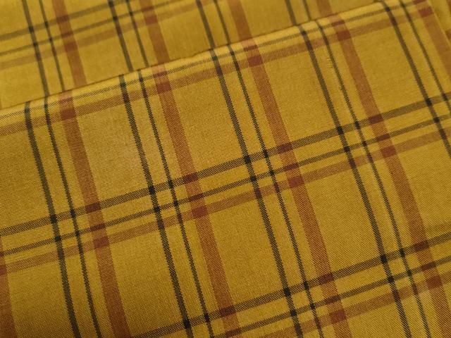 平和屋着物●本場黄八丈　平織　格子柄　正絹　逸品　CAAS6921yc 平和屋着物○本場黄八丈 平織 格子柄 正絹 逸品 CAAS6921yc - メルカリ