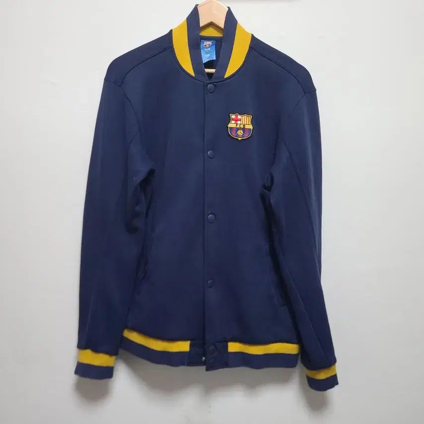 【雷市場（ポンジャン）商品韓国直送】 Barcelona メンズ バルセロナ バーシティジャケット XXL