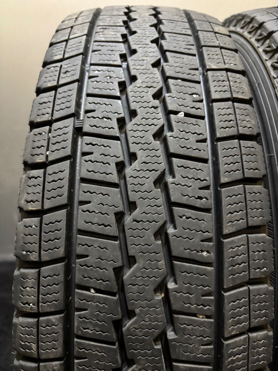 195/80R15 ダンロップ ウィンターマックス 4本 4本 スタッドレスタイヤ