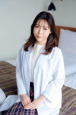 中古】美河ナオ写真集『SCHOOL NURSE』 - メルカリ