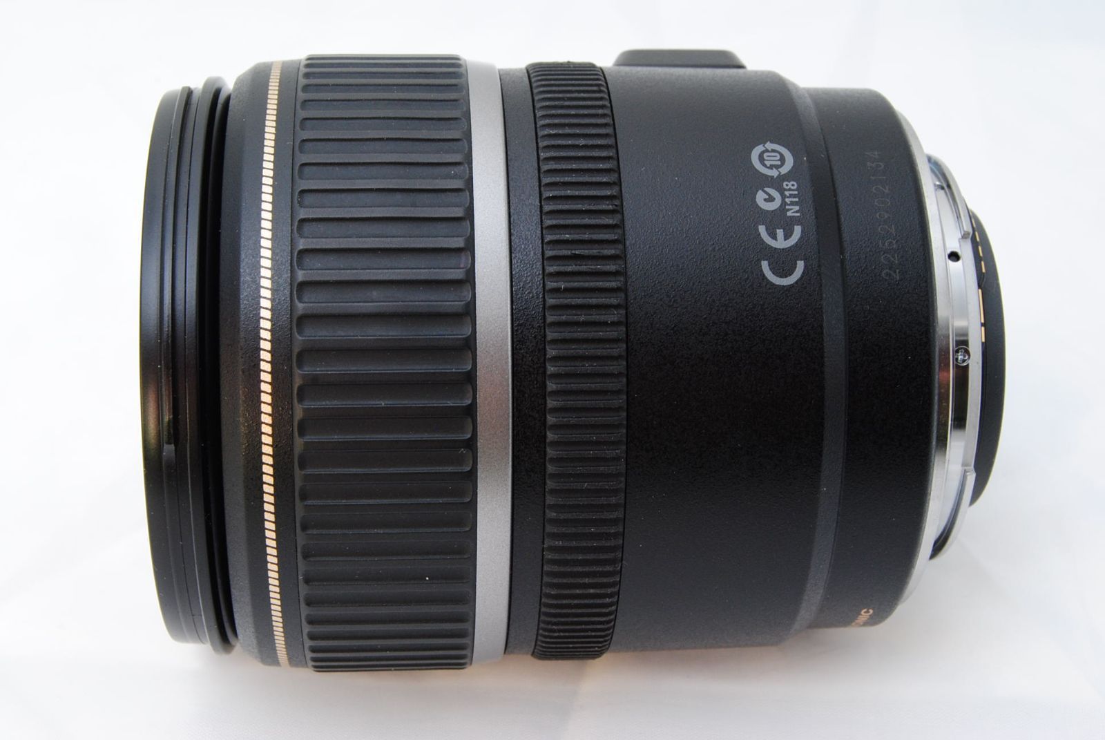 新品級 ☆ Canon EFレンズ EF-S17-85mm F4-5.6 IS USM デジタル専用