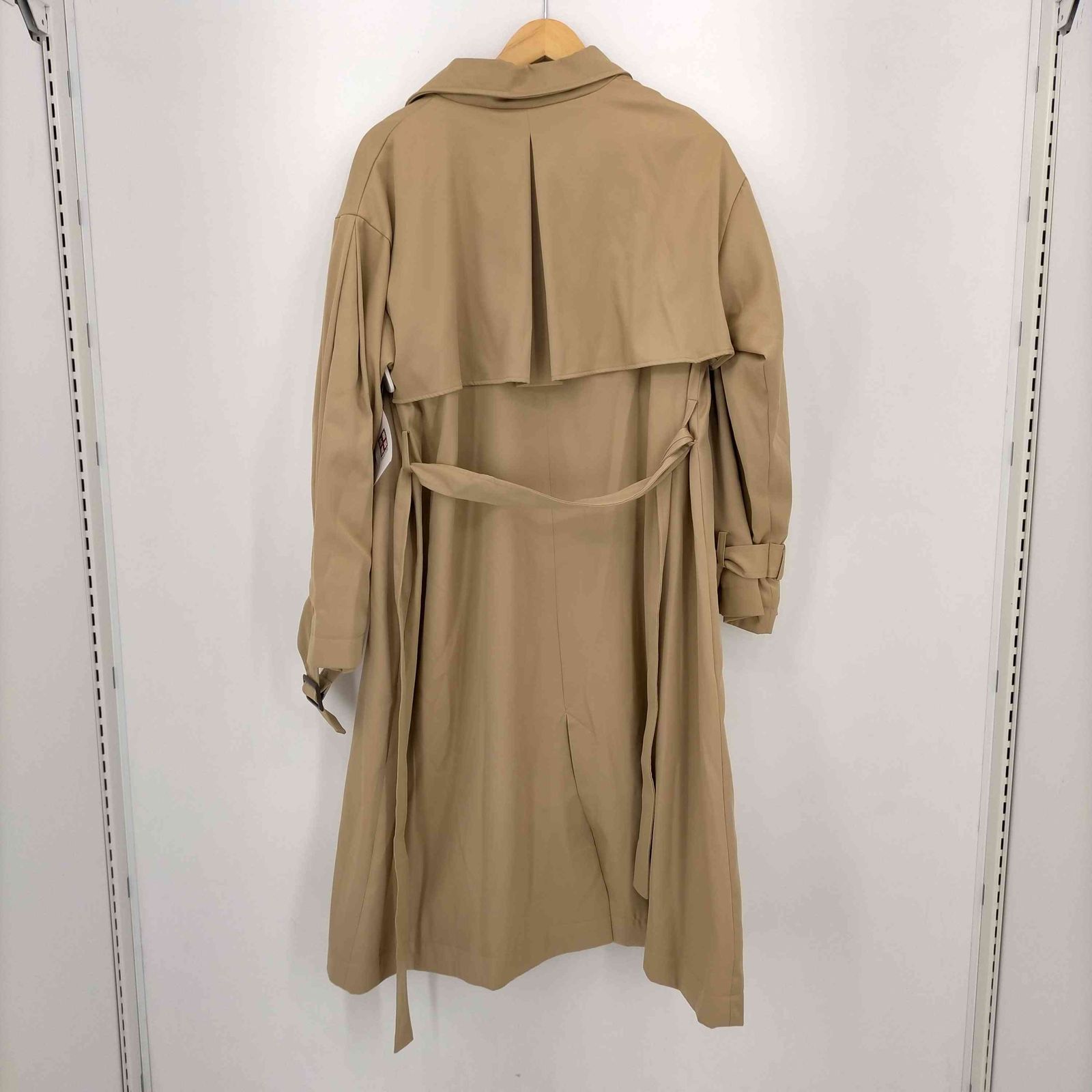 【Ray Cassin】ボリュームトレンチコートFREEサイズ春秋服 レイカズン Ray Cassin ボリュームトレンチコート レディース
