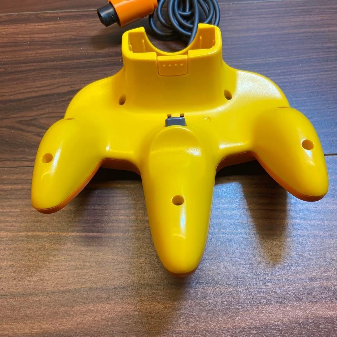 ピカチュウ オレンジ-イエロー