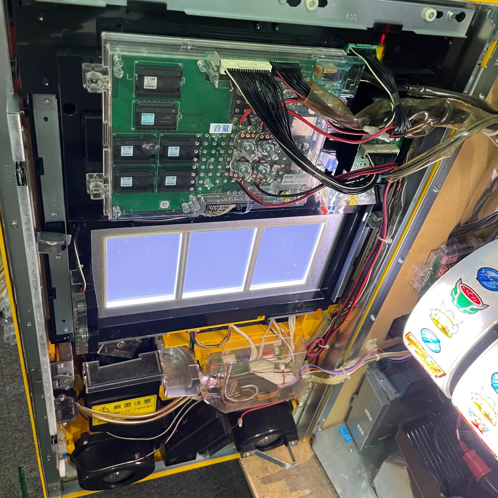 PFマクロスΔ設定付(1/199)＋イクリプスのセル付き パチンコ実機 裏玉循環 PFマクロスΔ設定付(1/199)＋イクリプスのセル付き パチンコ実機 裏玉