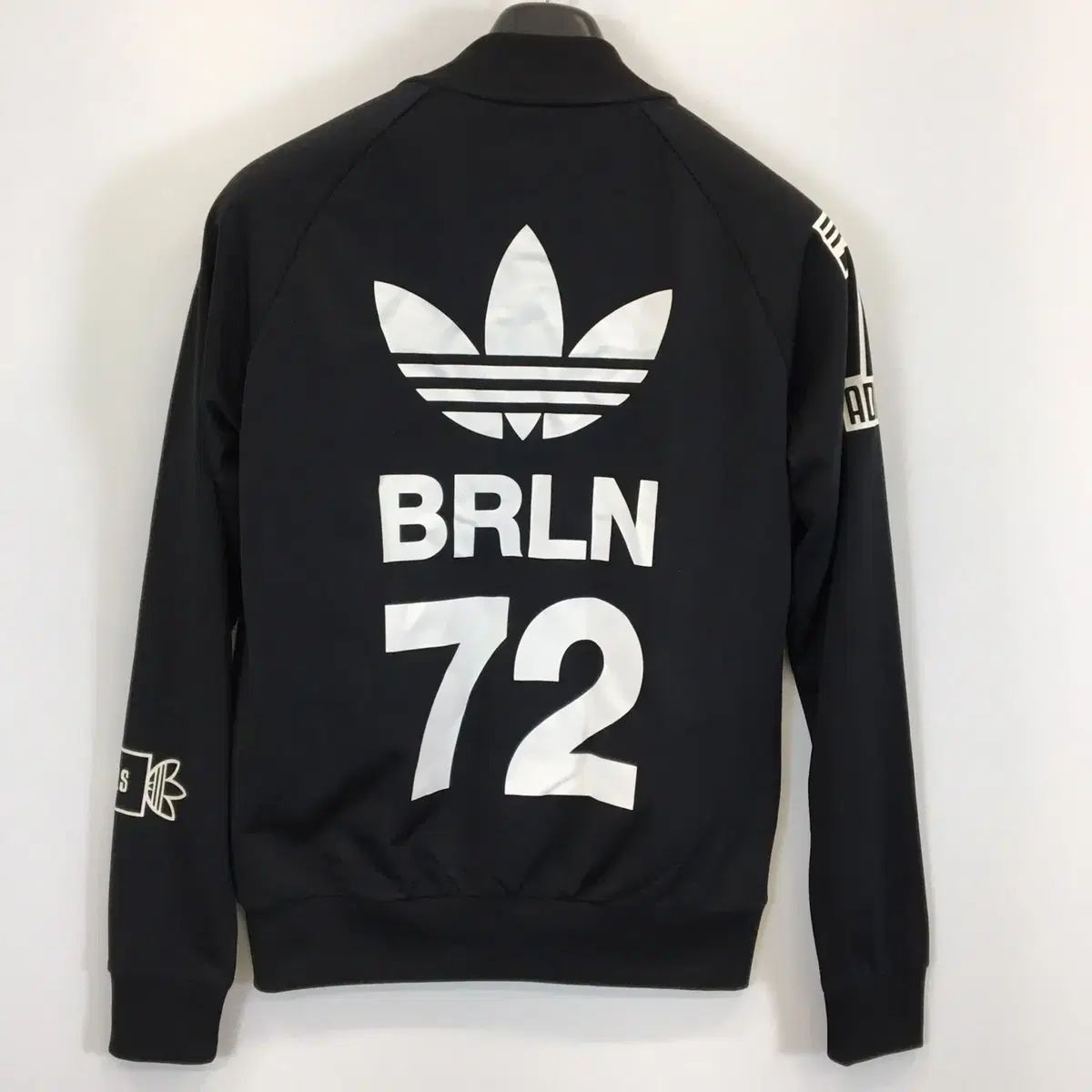 adidas(アディダス) ベルリン ジャージ 85 サイズ - メルカリ
