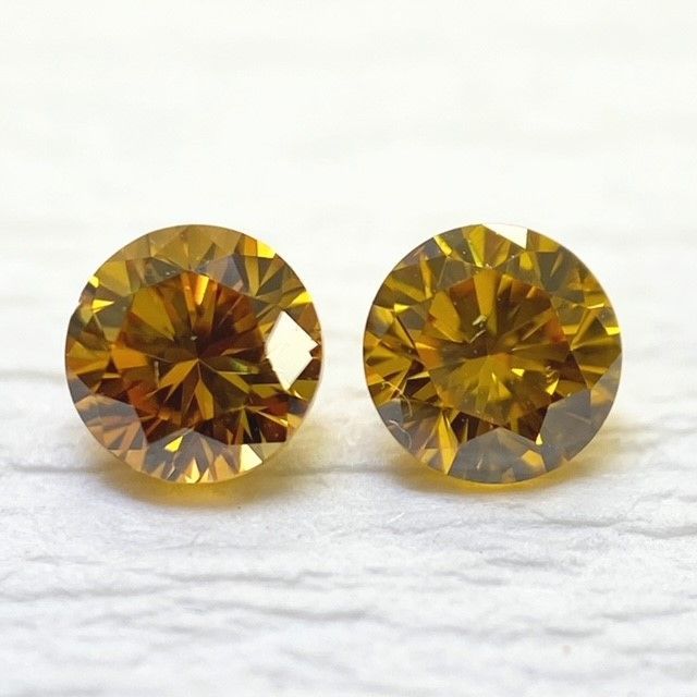 0.162ct&0.149ct F.DP.O-Oy.YELLOW,SI ダイヤ - メルカリ