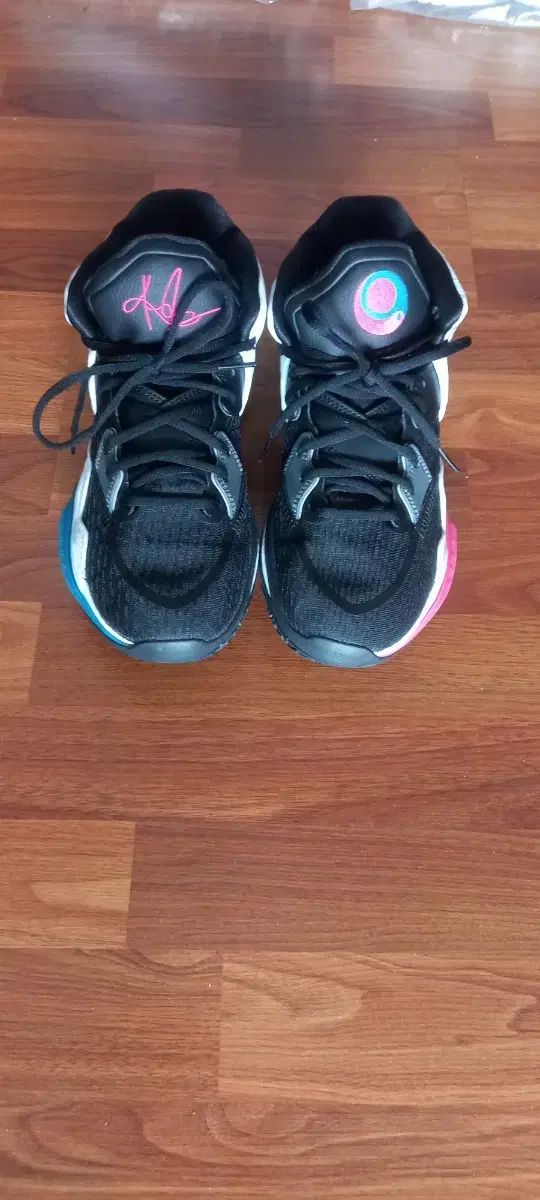 NIKE ナイキ 270 カイリー インフィニティ