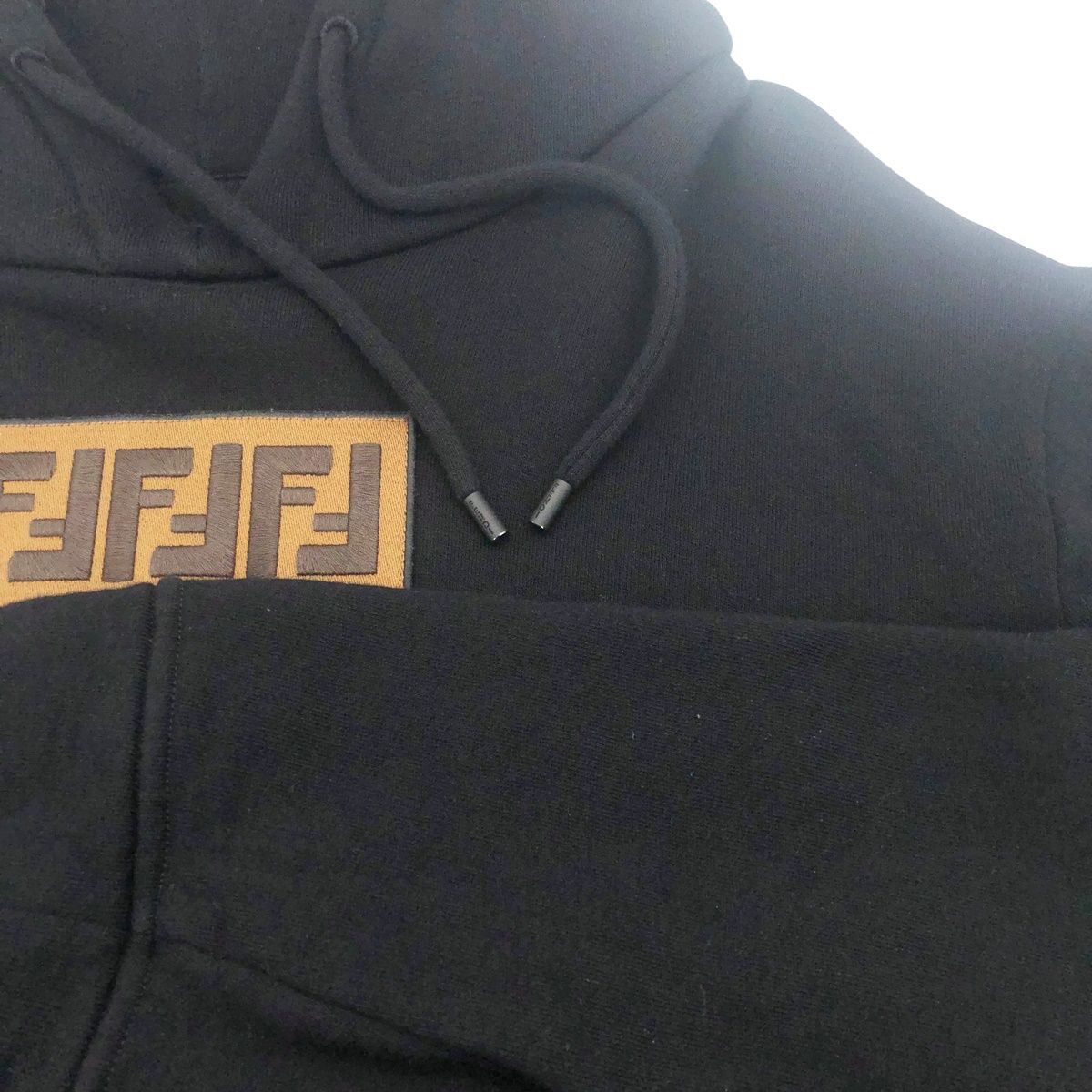 中古】 Fendi フェンディ ズッカ ロゴ プルオーバー パーカー FY0870 ...