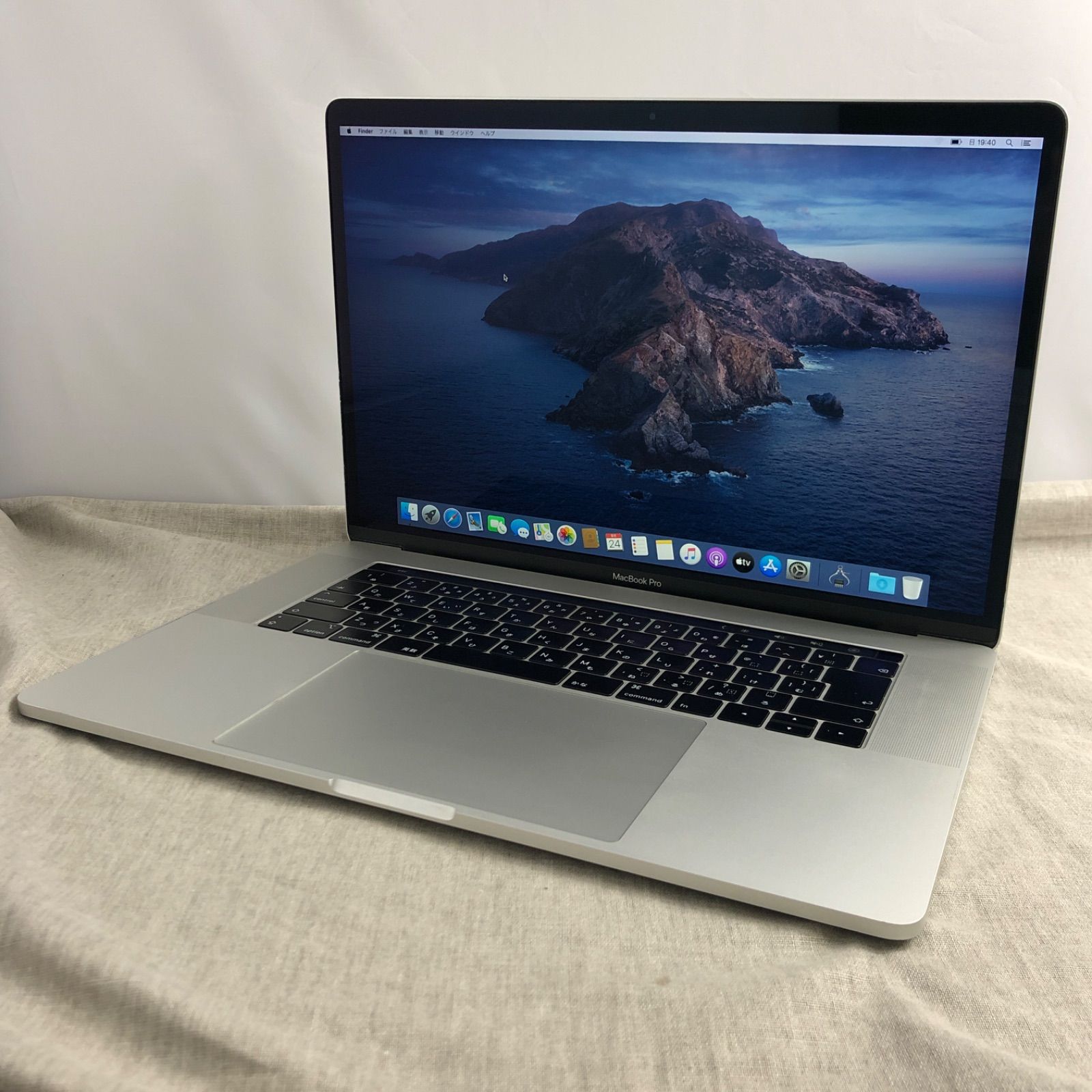 本体のみ】MacBook Pro (15インチ, 2019)【Touch Bar・i7・Radeon Pro
