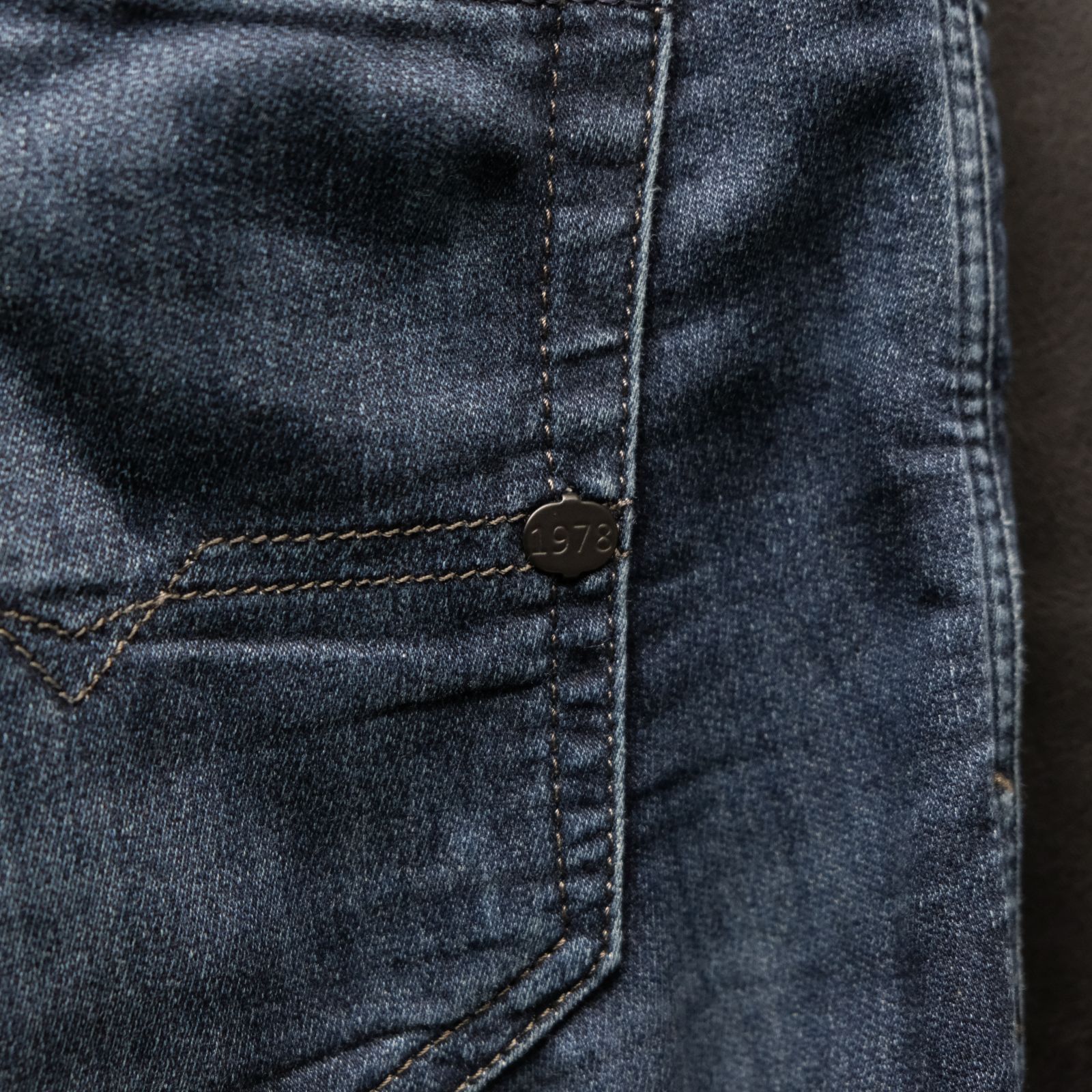 262 Diesel THAVAR ジョグジーンズ 0678P DIESEL THAVAR-NE ジョグジーンズ 0678P W32/約86cm ディーゼル