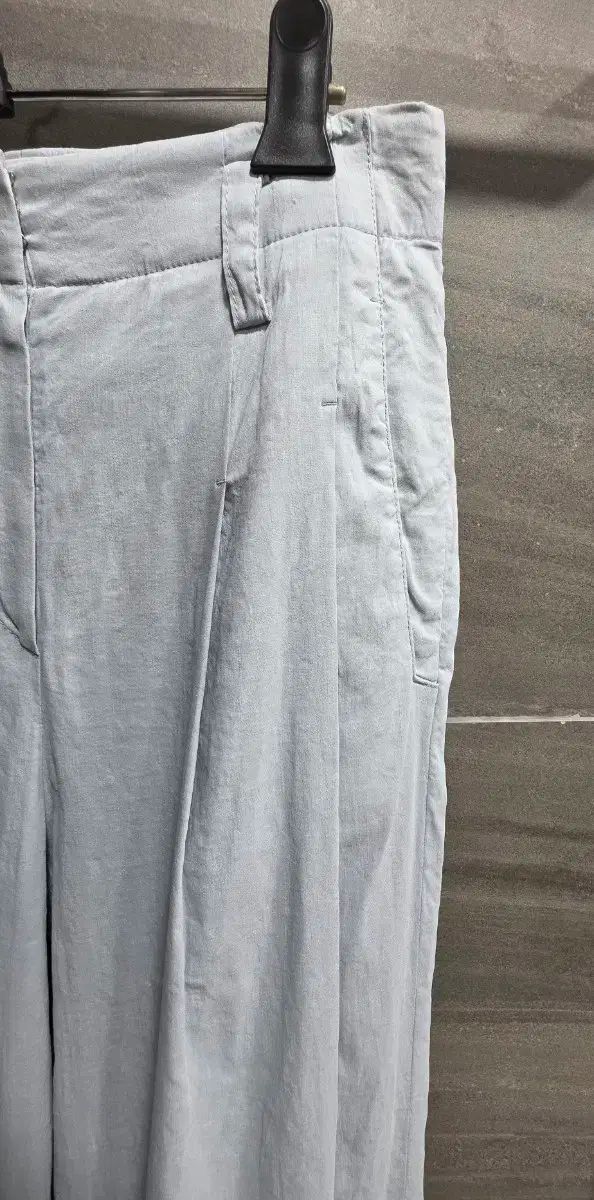 ライトブルー 色-