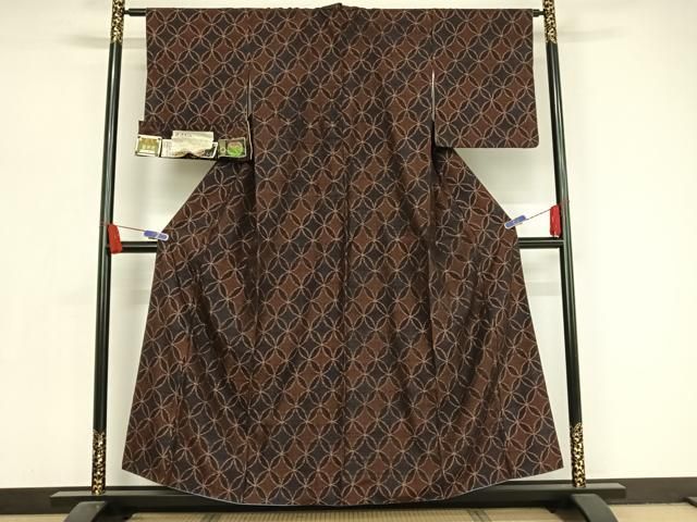 平和屋着物●本場琉球紬　泥染　手織り　七宝　証紙付き　正絹　逸品　AAAX0381np 平和屋着物○本場琉球紬 泥染 手織り 七宝 証紙付き 正絹 逸品 AAAX0381np