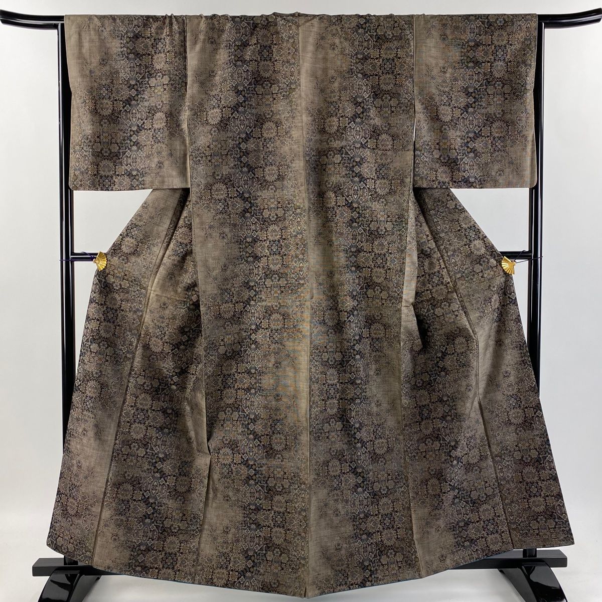 創作染大島紬　新品反物 楽天市場】本場大島紬 伝統的工芸品 反物 純泥染 9マルキ 正絹 絹