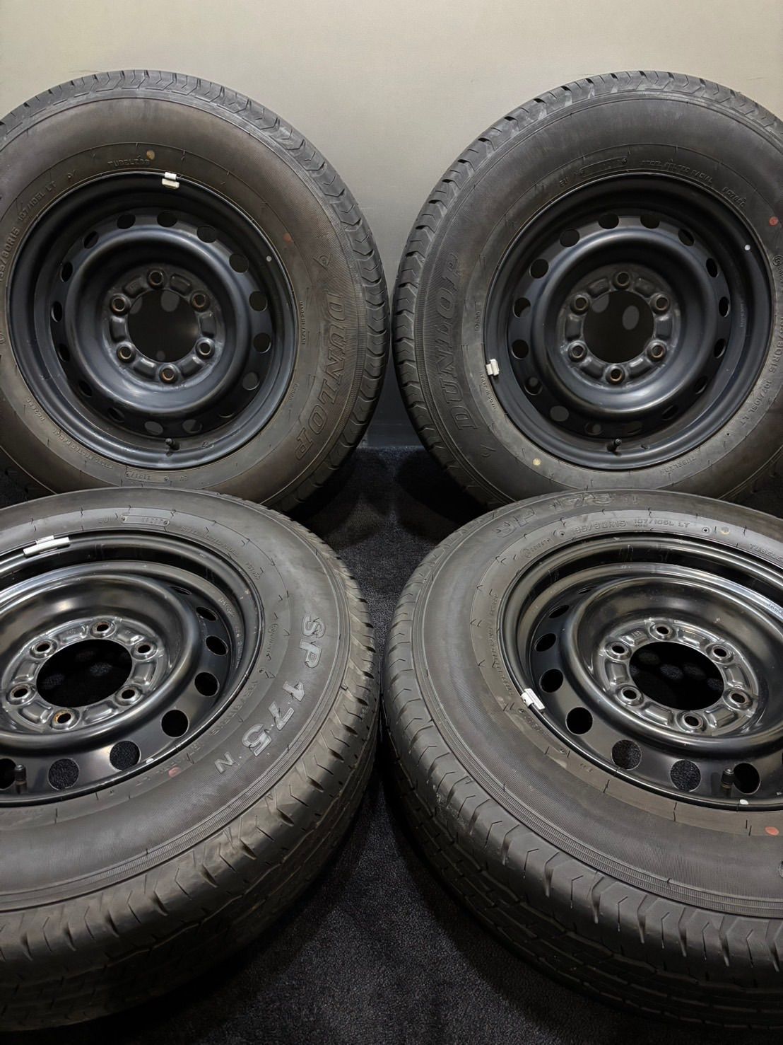 195 80R15 107 105L LT DUNLOP SP175N 17年製 トヨタ 200系 ハイエース 純正 15インチ 6J 35 139.7 6H 夏タイヤ 4本 南2-K317