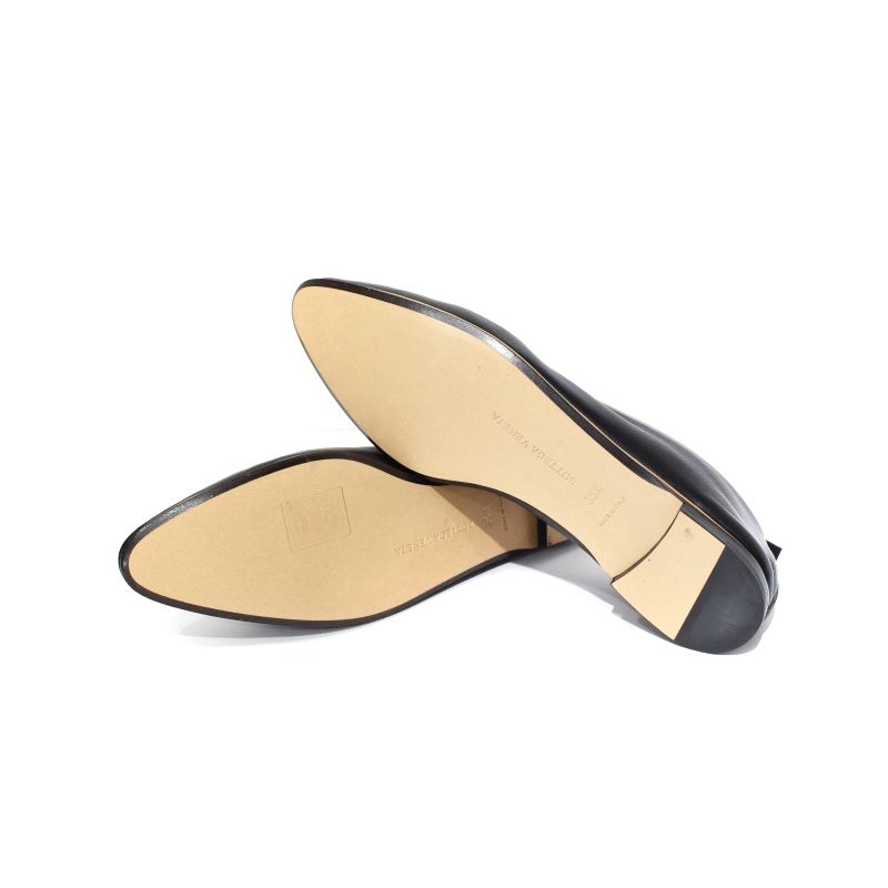 ボッテガヴェネタ BOTTEGA VENETA アーモンド パンプス フラット