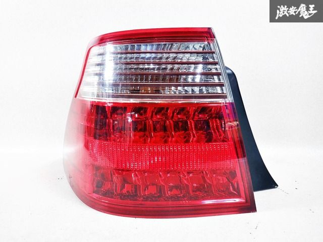 GRS180 トヨタ18クラウン テールライト ICHIKOH クラウン/ロイヤル/ゼロクラウン 18/GRS180/GRS181/GRS183