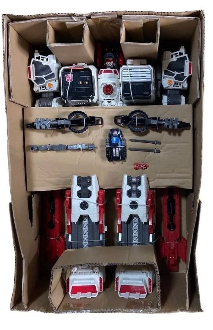 トランスフォーマー ジェネレーションズ TG-23 メトロプレックス ＃nn