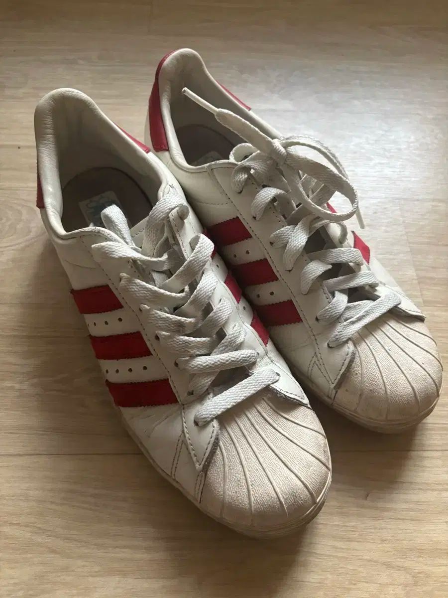 adidas(アディダス) スーパースター 80s ヴィンテージ レッド