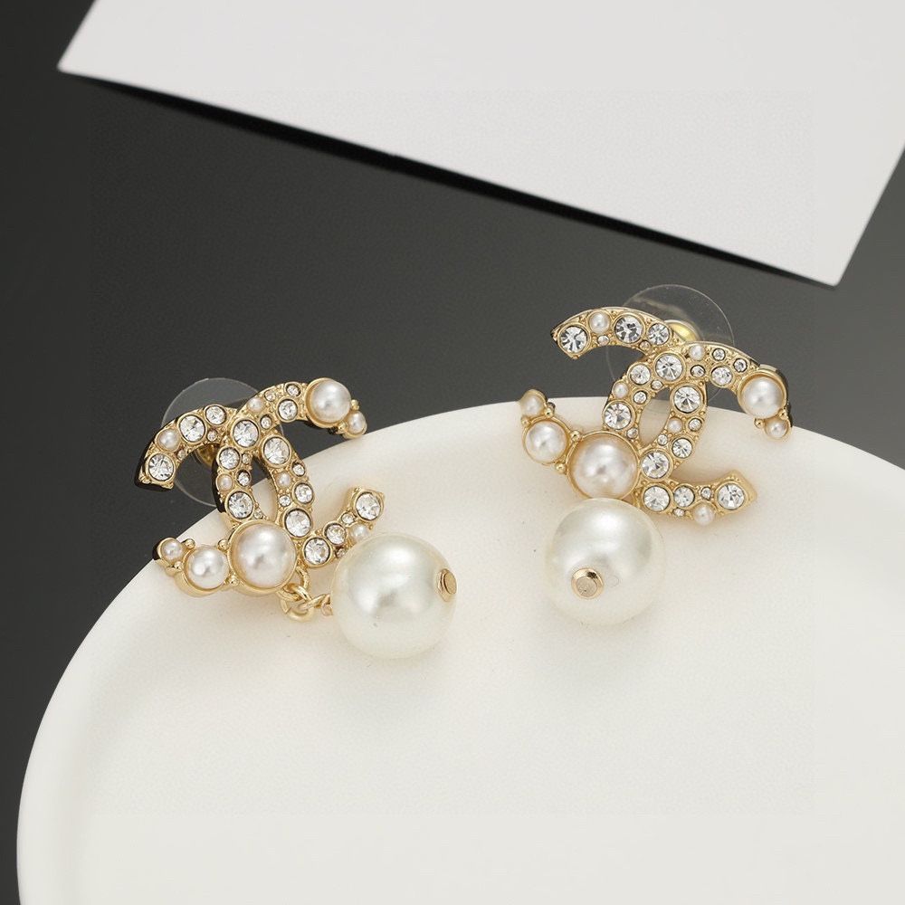 CHANEL】シャネル クリスタル＆パール ドロップピアス エレガントで