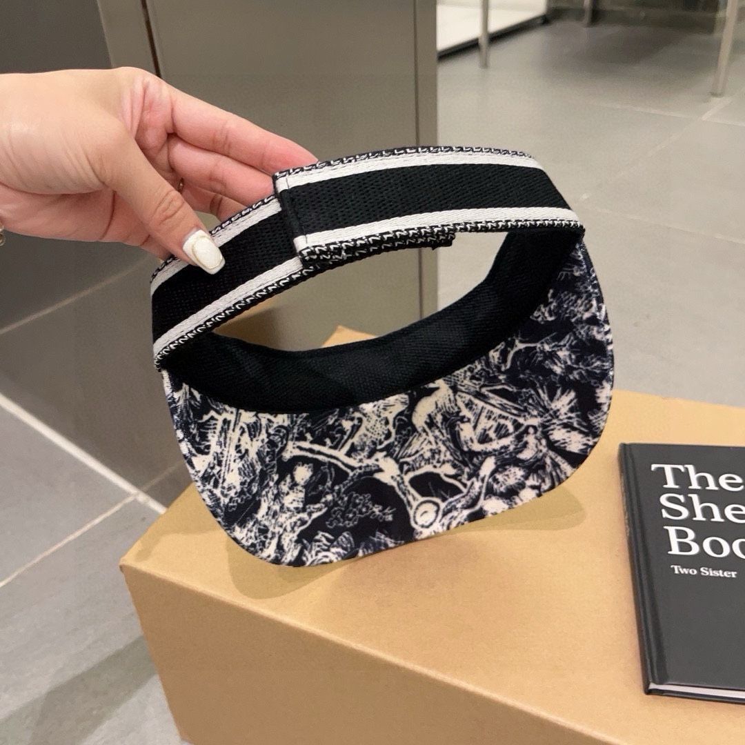 Dior（ディオール）のノンクローズドストローハット、サンハット