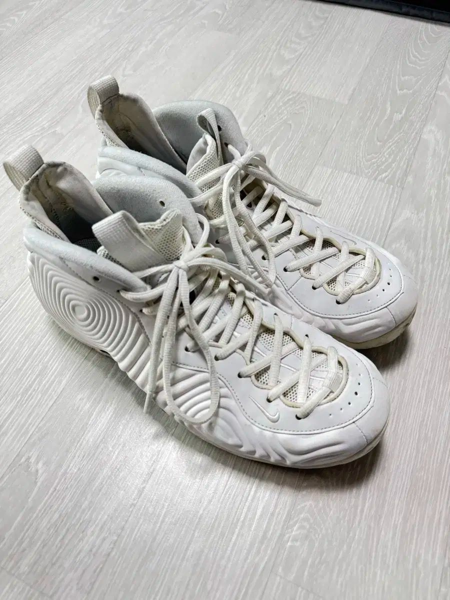 NIKE ナイキ COMME des GARCONS コム デ ギャルソン エアフォームポジット 285