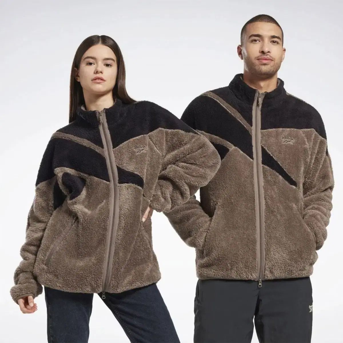 超美品 モンクレール ナイロンジャケット ADDIS ネイビー リボン