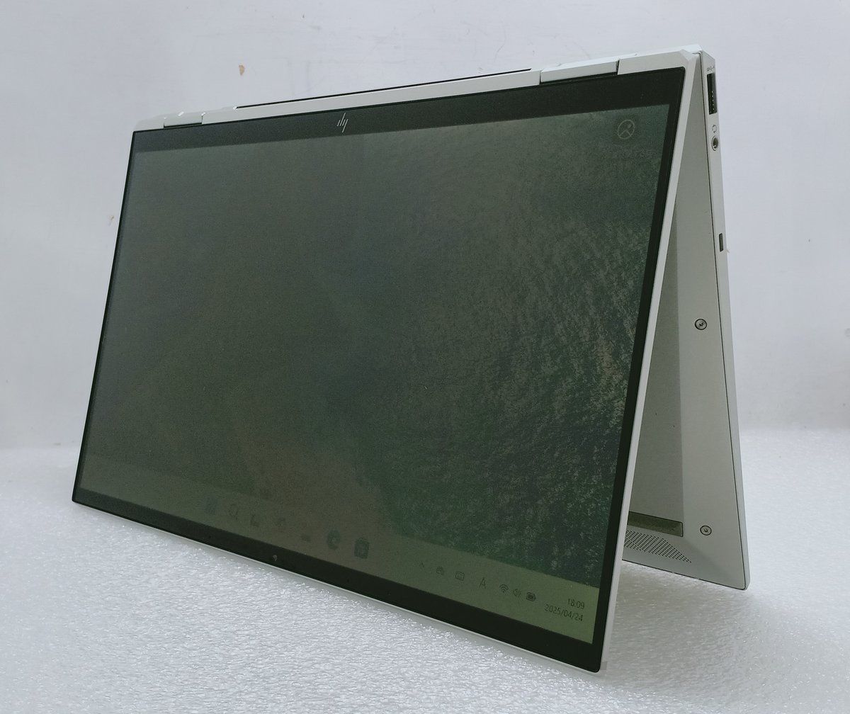 i7・16GB 富士通 美品 U939/B Office2024 ノートPC i7・16GB 富士通 美