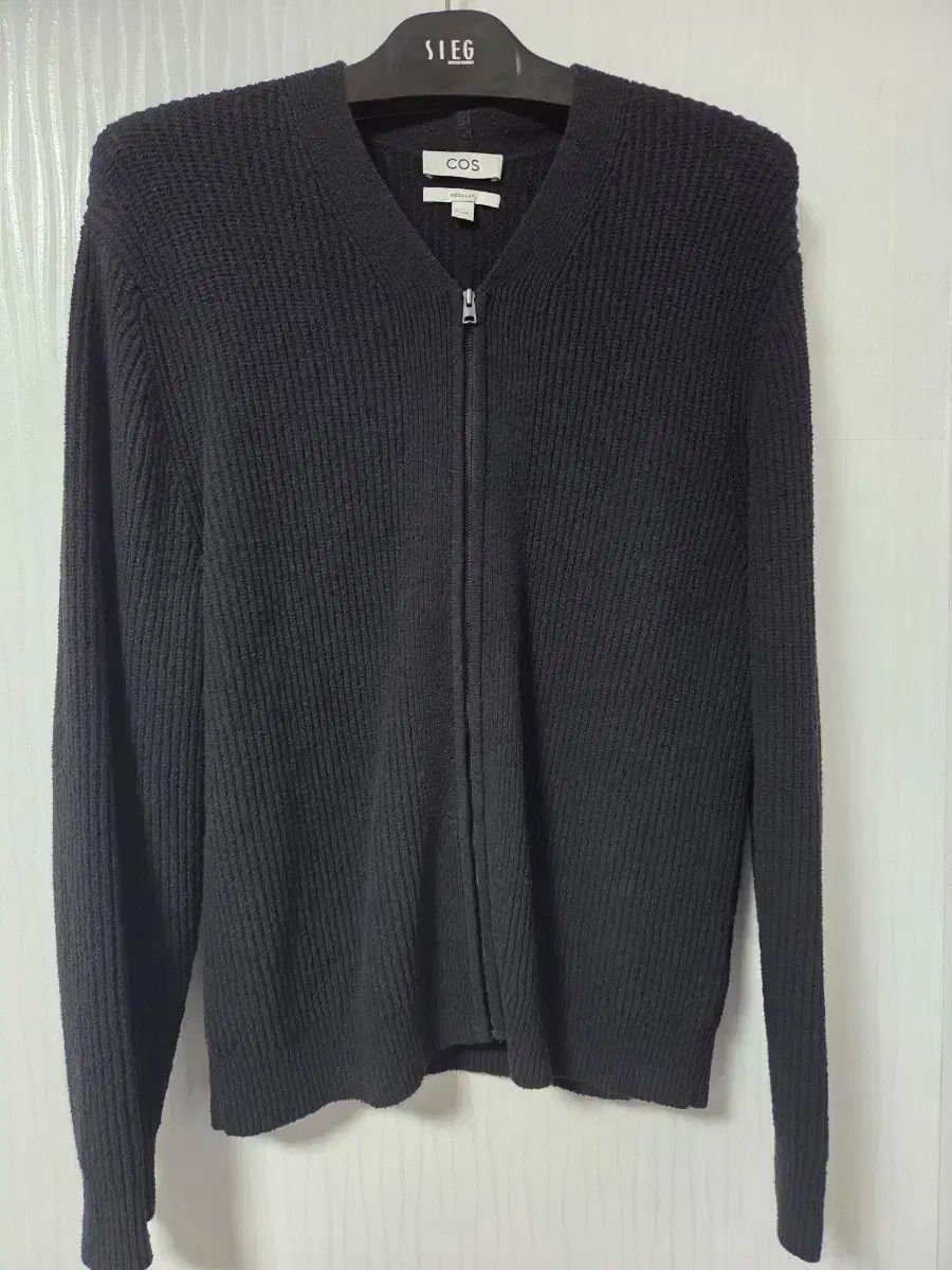 COS ブークレ カーディガン 黒 M COS ブークレ ニット
