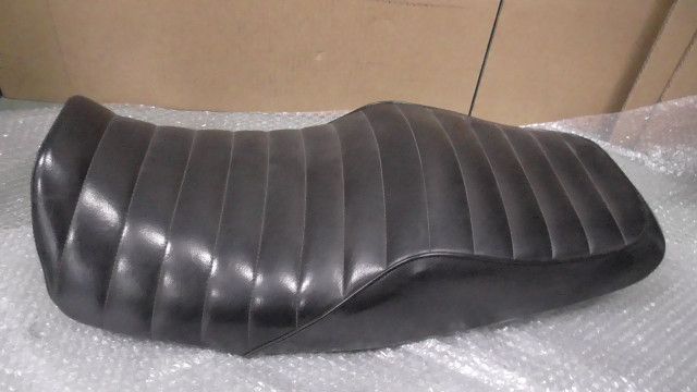 CB400SF VTEC REVO NC42 の タックロールシート 1750300618