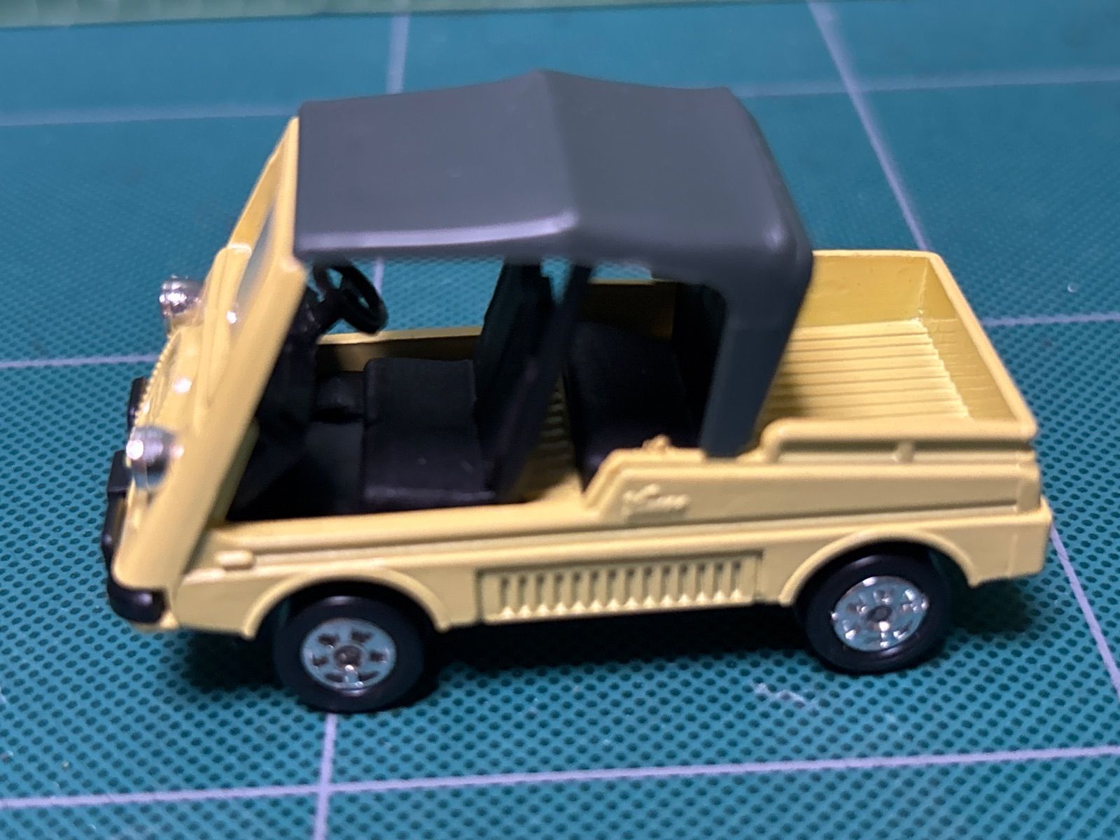 トミカ 214