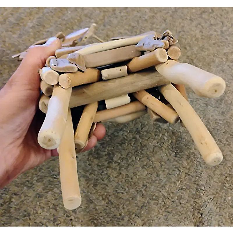 鹿かトナカイの置物　木製 新品・未使用】 置物 ウッドクラフト 鹿 シカ トナカイ オブジェ