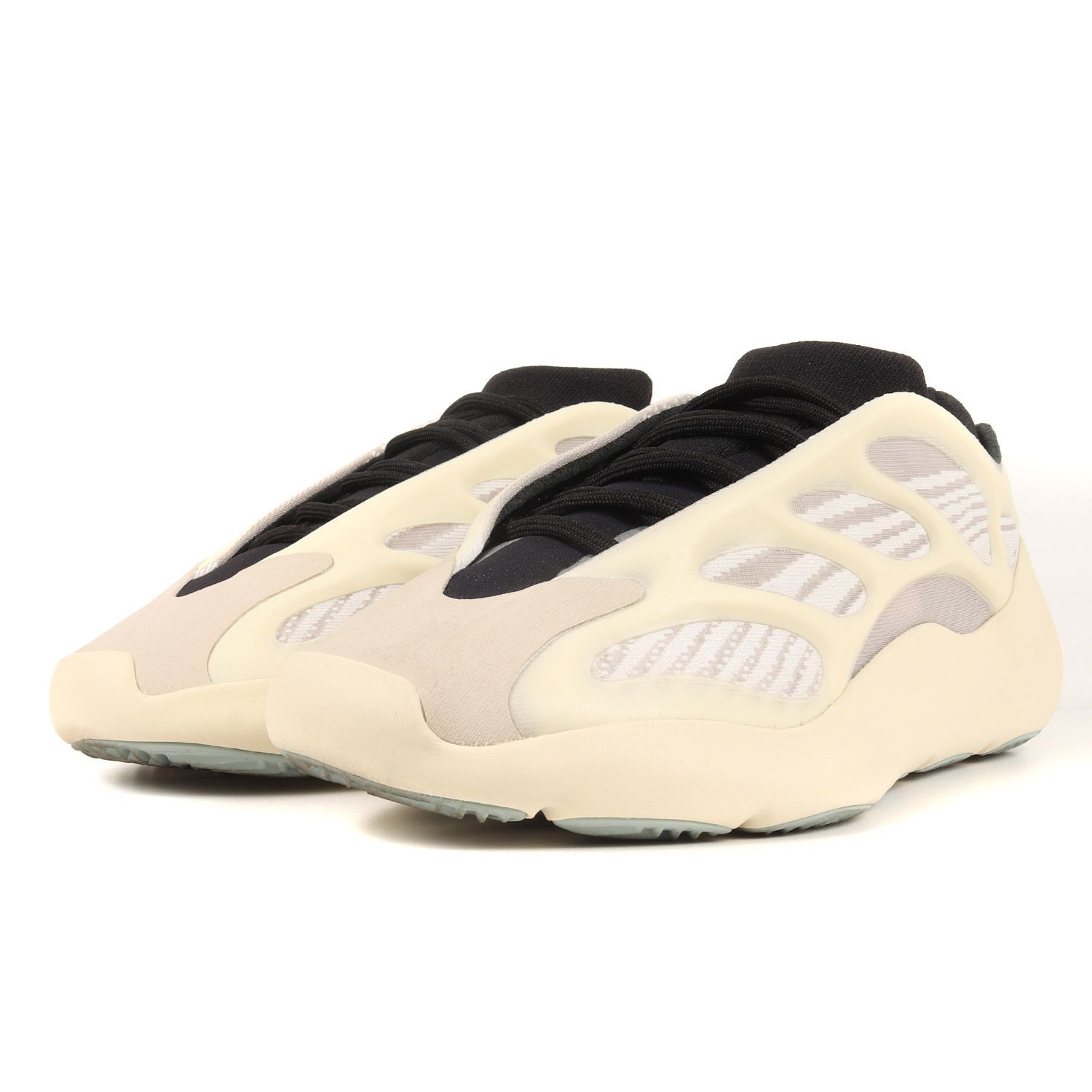 美品 adidas アディダス スニーカー サイズ:26.0cm YEEZY 700 V3 AZAEL 